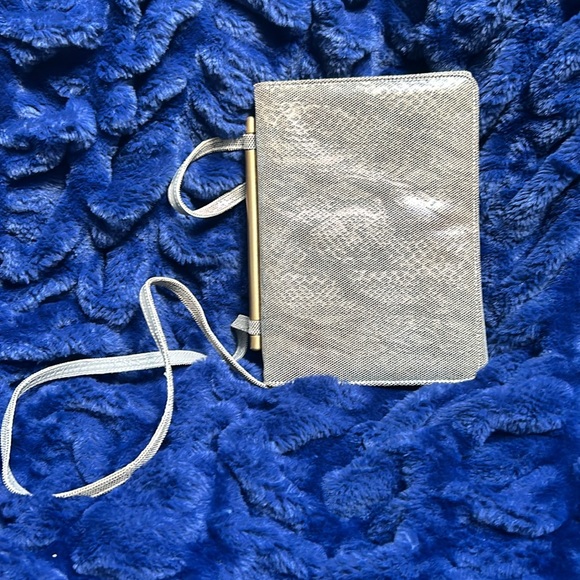 Stuart Weitzman Vintage Gold Evening Shoulder Bag - Picture 10 of 11